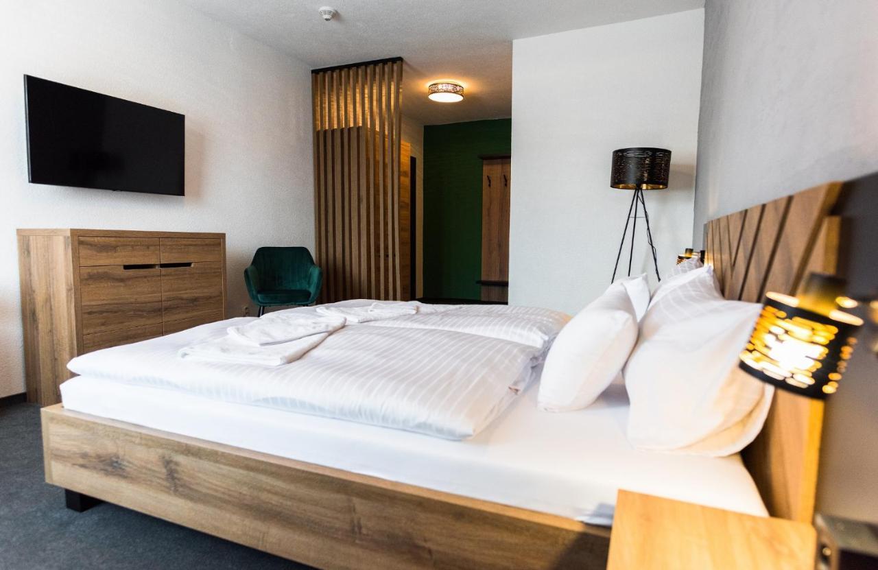 Hotel Carrera Rimavska Sobota Luaran gambar