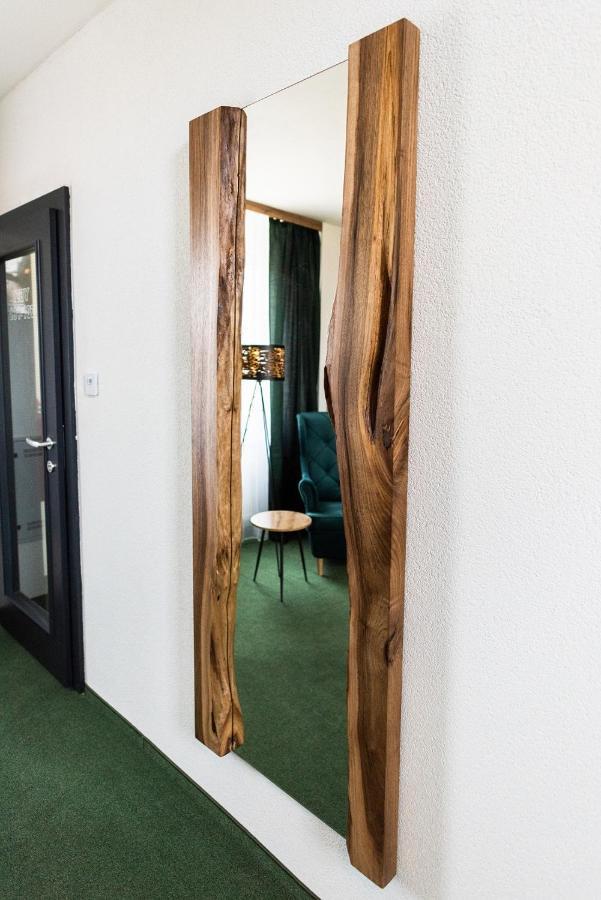 Hotel Carrera Rimavska Sobota Luaran gambar