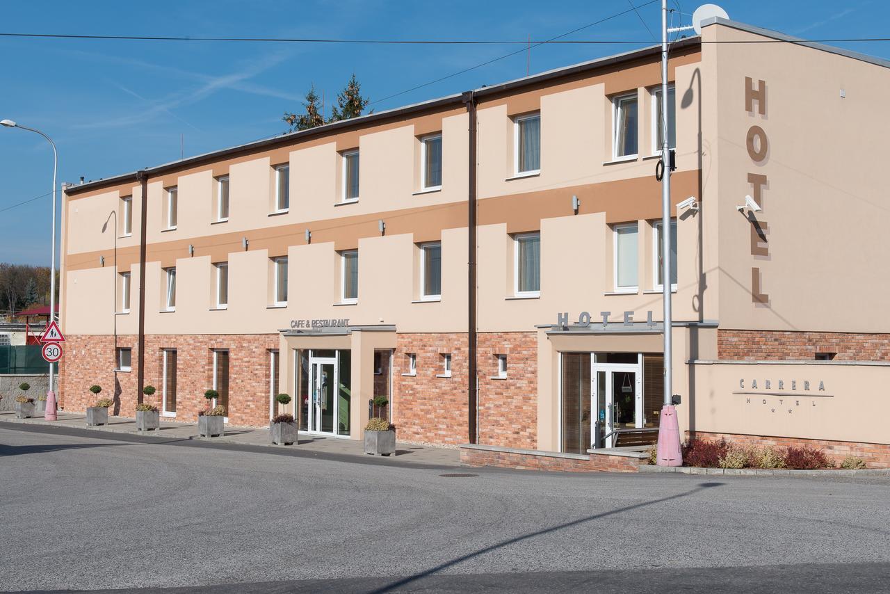 Hotel Carrera Rimavska Sobota Luaran gambar